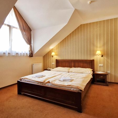 Hotel Country Saloon Bela Zewnętrze zdjęcie