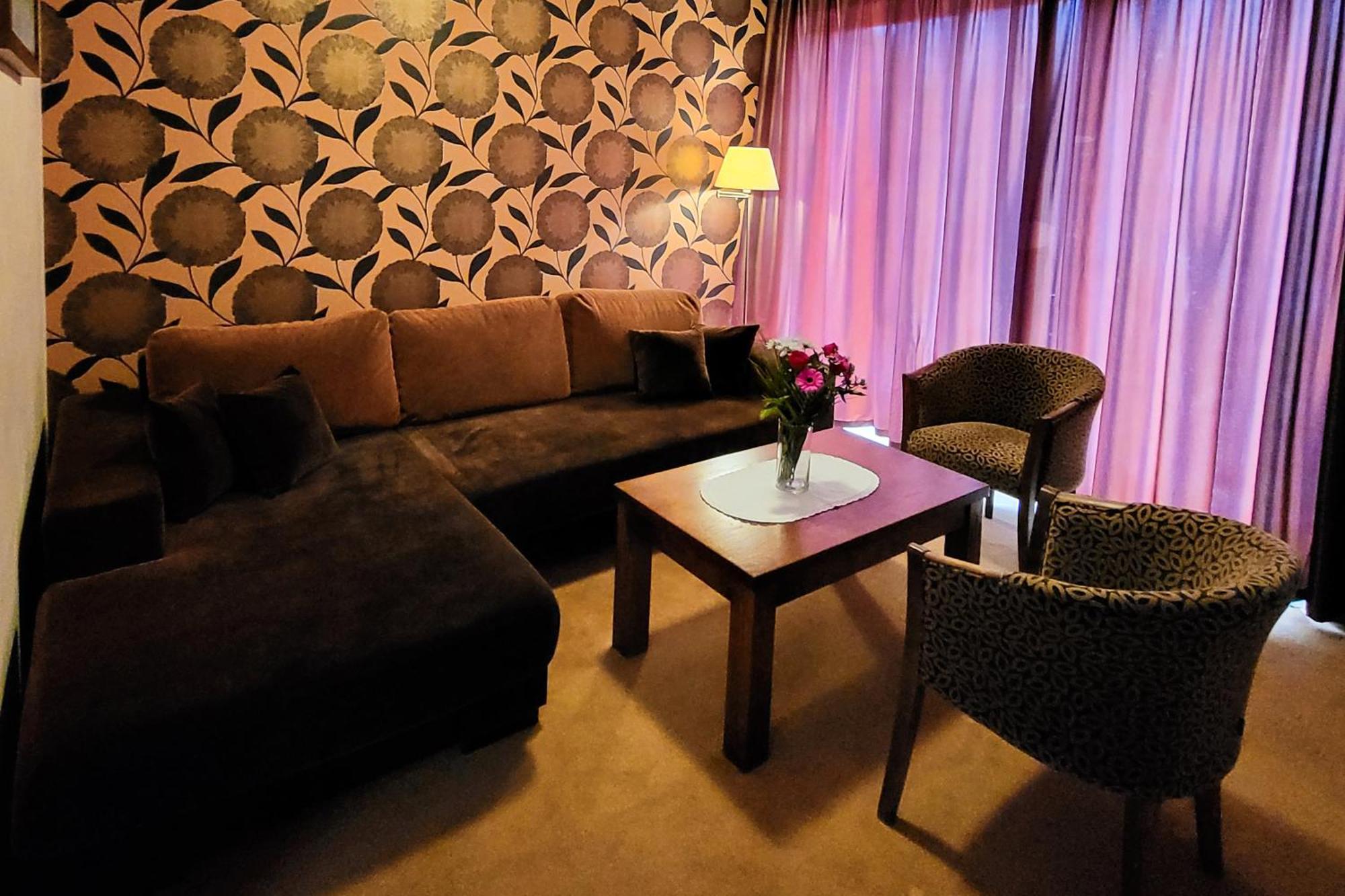 Hotel Country Saloon Bela Zewnętrze zdjęcie